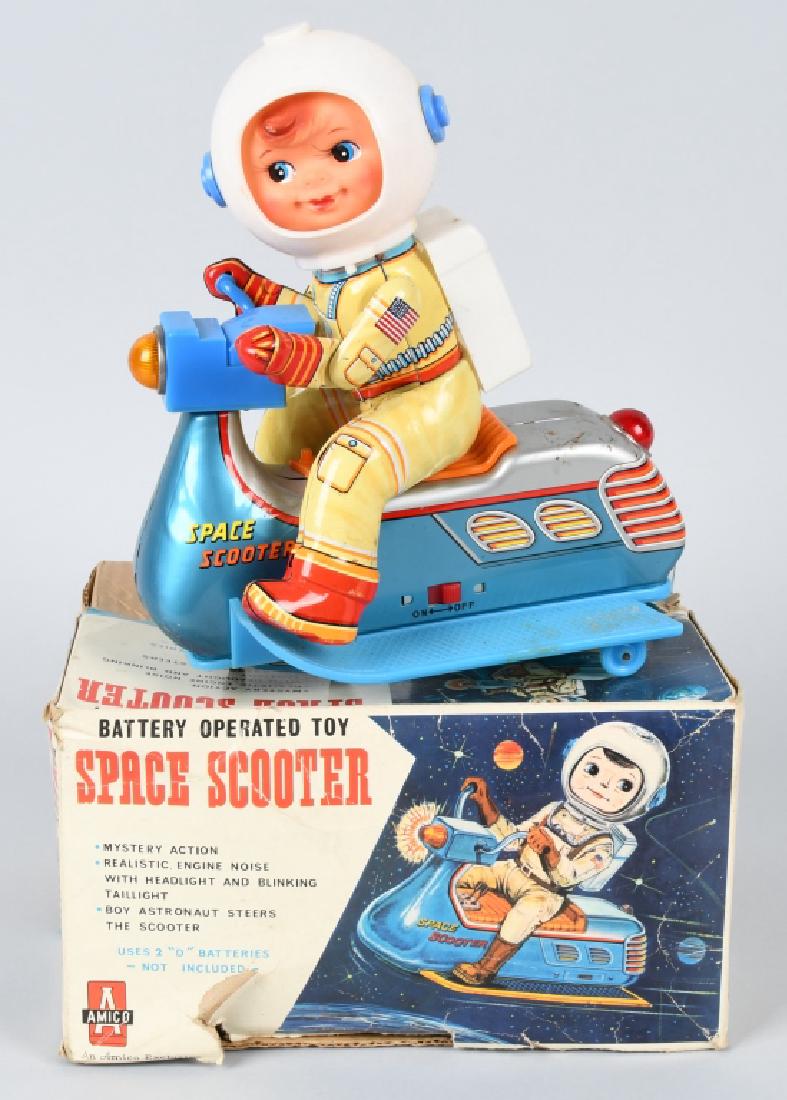 JAPAN Battery Op SPACE SCOOTER w/ BOX (1 of 8)
