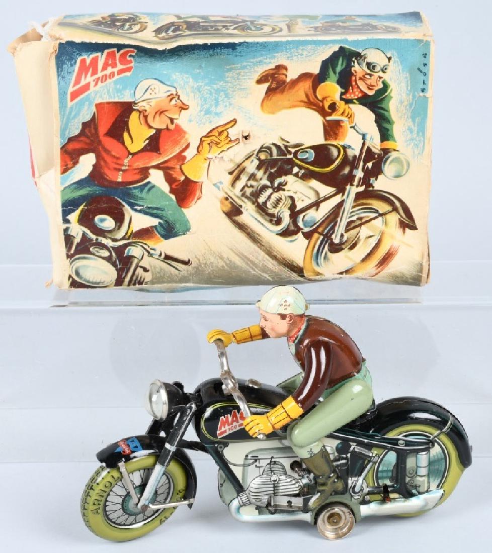 ARNOLD U.S. ZONE MAC MOTORCYCLE, BOXED (1 of 8)