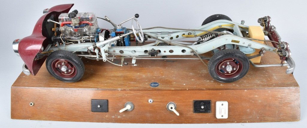 42" SANR MADRID DRIVING SCHOOL MODEL CAR (1 of 10)