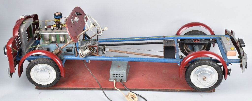 56" VERKEHRS-VERLAG DRIVING SCHOOL MODEL CAR (1 of 10)