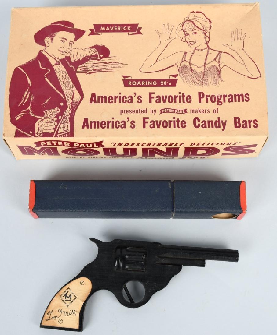 TOM MIX PREMIUMS & MAVERICK MOUNDS CANDY BOX: Nice lot with Tom Mix premium wood pistol, Straight Shooters viewer, along with a Peter Paul Mounds Almond Joy candy box with Maverick characters on lid. Excellent