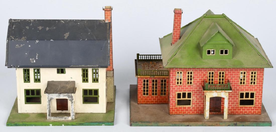 2- LIONEL PREWAR VILLAS (1 of 5)