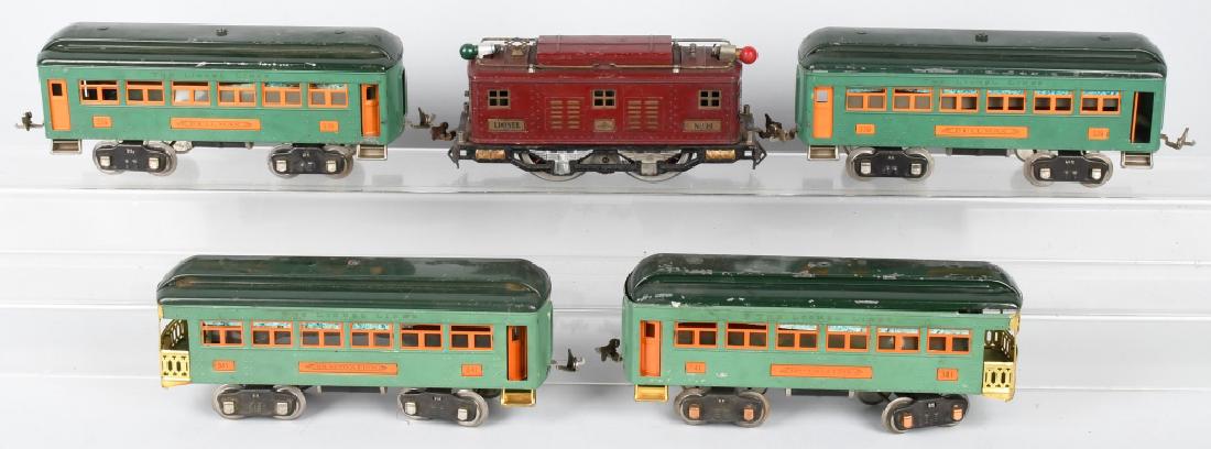 LIONEL STANDARD GAUGE #8 ENGINE & 4 CARS (1 of 7)