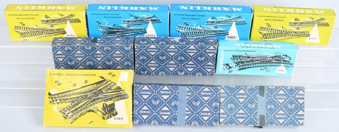 10 - MARKLIN H.O. MINT in BOX SWITCHES (1 of 4)