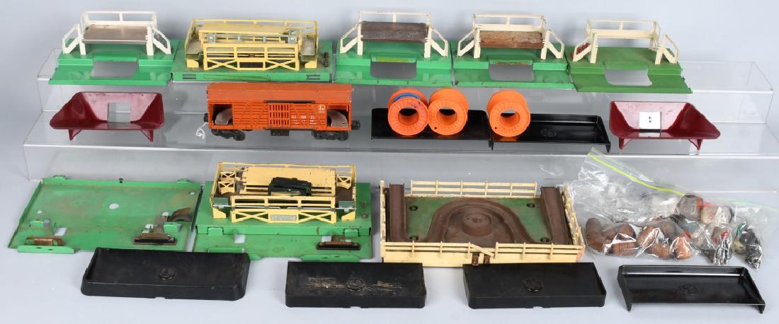 LARGE LOT of LIONEL ACCESSORIES (1 of 3)
