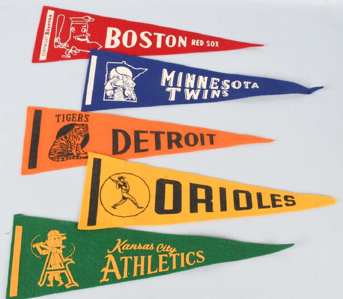 OLD AMERICAN LEAGUE MINI FELT BASEBALL PENNANTS (1 of 4)