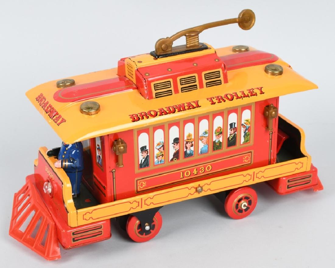 JAPAN Battery Op BROADWAY TROLLEY (1 of 5)