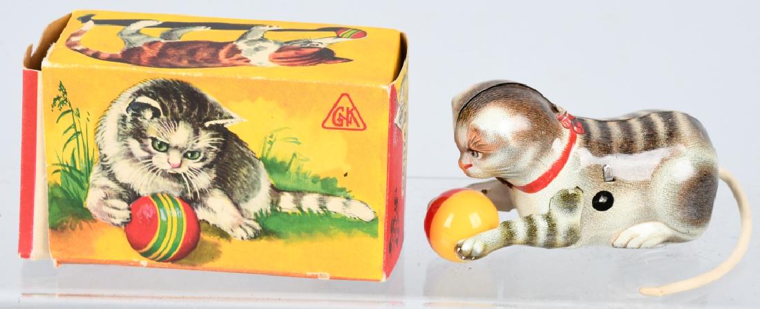 US ZONE GERMANY Tin Windup CAT WITH BALL w/ BOX (1 of 6)