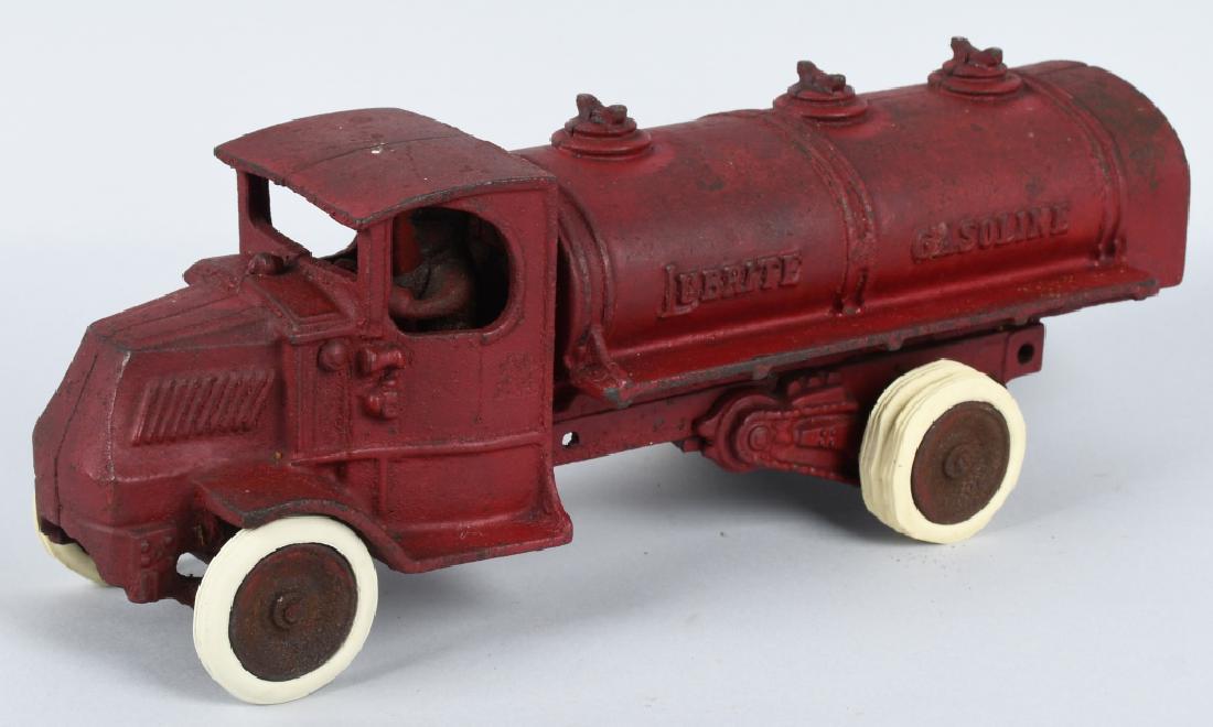 1930'S ARCADE CAST IRON LUBRITE GASOLINE TRUCK (1 of 5)