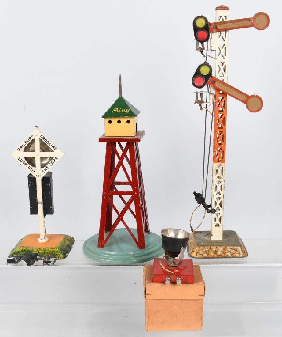 4- GERMAN TRAIN ACCESSORIES (1 of 10)