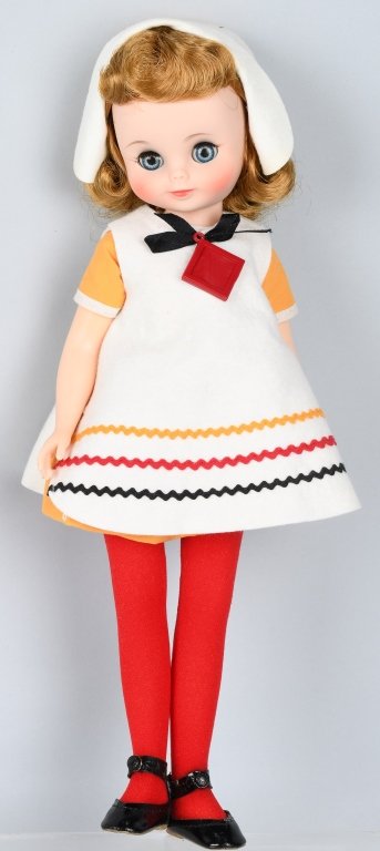 BETSY McCALL DOLL w/ ORIGINAL BOX (1 of 5)