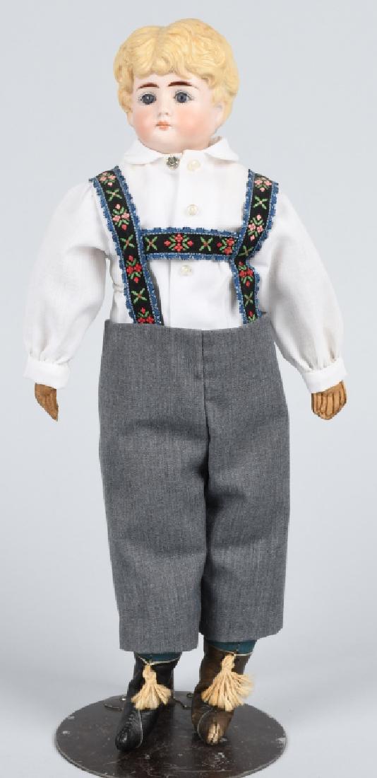 PARIAN BISQUE SHOULDER HEAD DOLL w/ GLASS EYES (1 of 5)