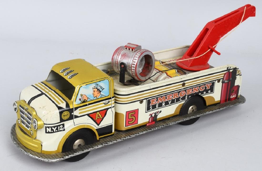 MARX Friction EMERGENCY SERVICE TOW TRUCK (1 of 5)