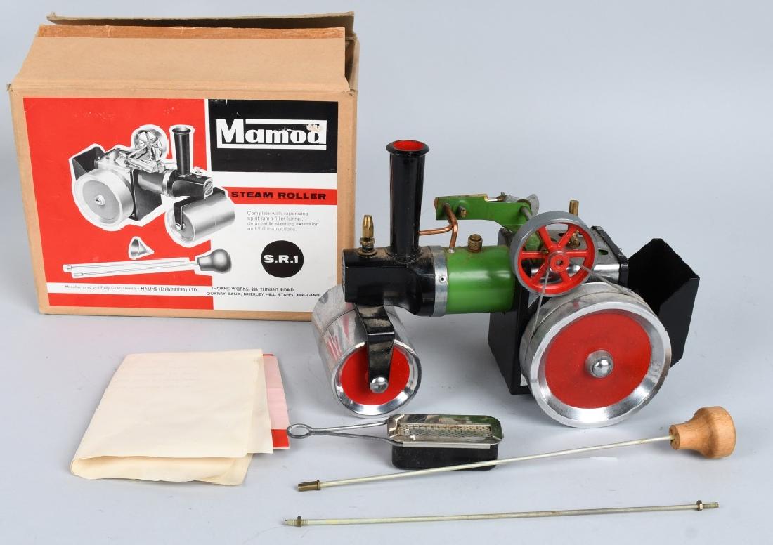 MAMOD STEAM ROLLER w/ BOX (1 of 5)