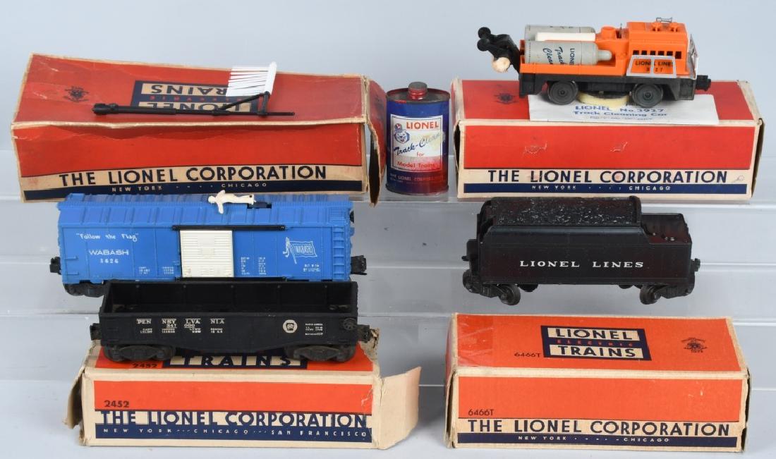 3-LIONEL O GAUGE ROLLING STOCK & TRACK CLEANER (1 of 6)