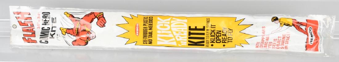 1971 REMCO FLASH COMIC HERO KITE MIP (1 of 3)