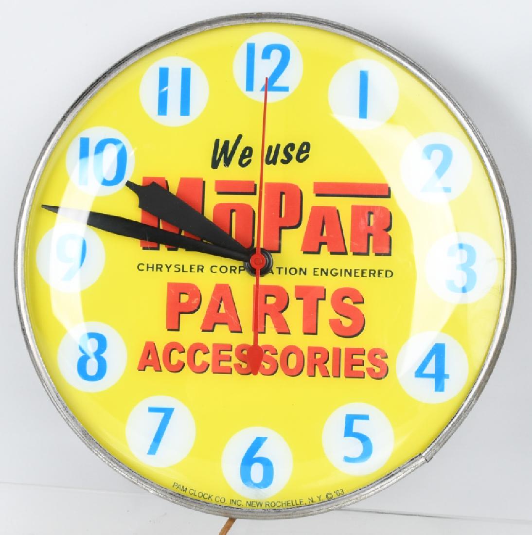 15" MOPAR PARTS ACCESSORIES ROUND PAM CLOCK