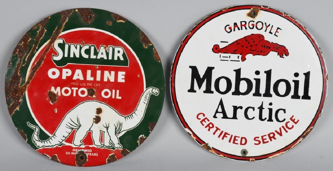 MOBILOIL & SINCLAIR PORCELAIN SIGNS (1 of 5)
