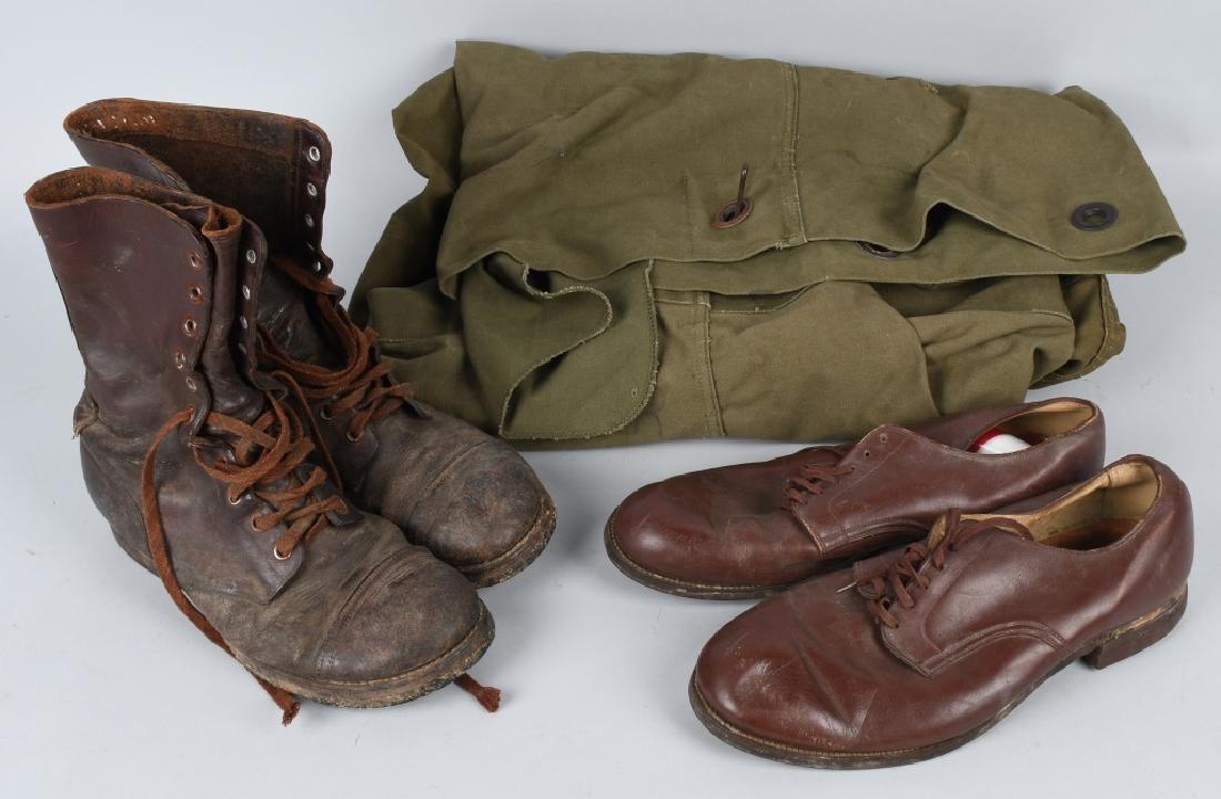 WWII U.S. ARMY BOOTS SHOES & USMC DUFFLE BAG: Lot including; 1. Service shoes size 12 triple E made by Keystone Manufacturing, 2. Identified cap toe combat boots size 10.5 Wide, made by Endicott Johnson. Boots feature composite soles and Bilt Rit