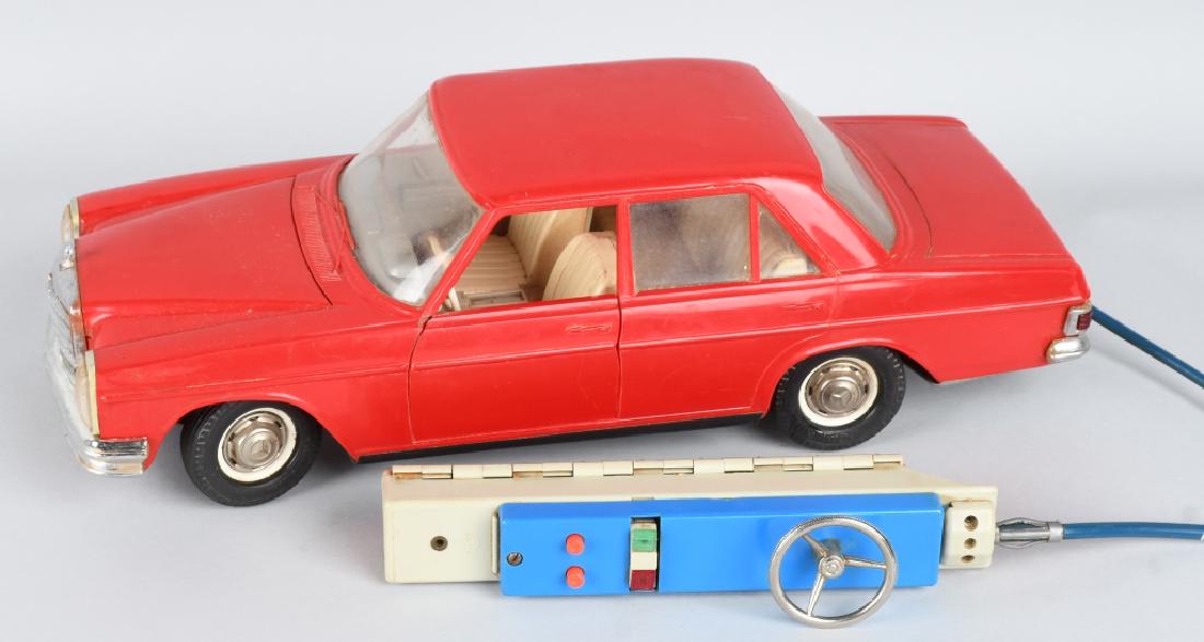 GERMAN GAMA LARGE Battery Op MERCEDES BENZ (1 of 6)