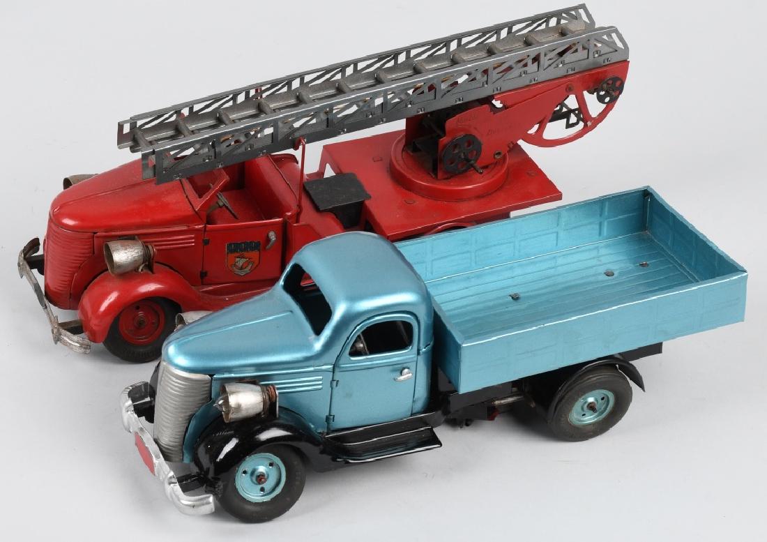 2-FRENCH VEBE TIN windup LARGE TRUCKS (1 of 12)