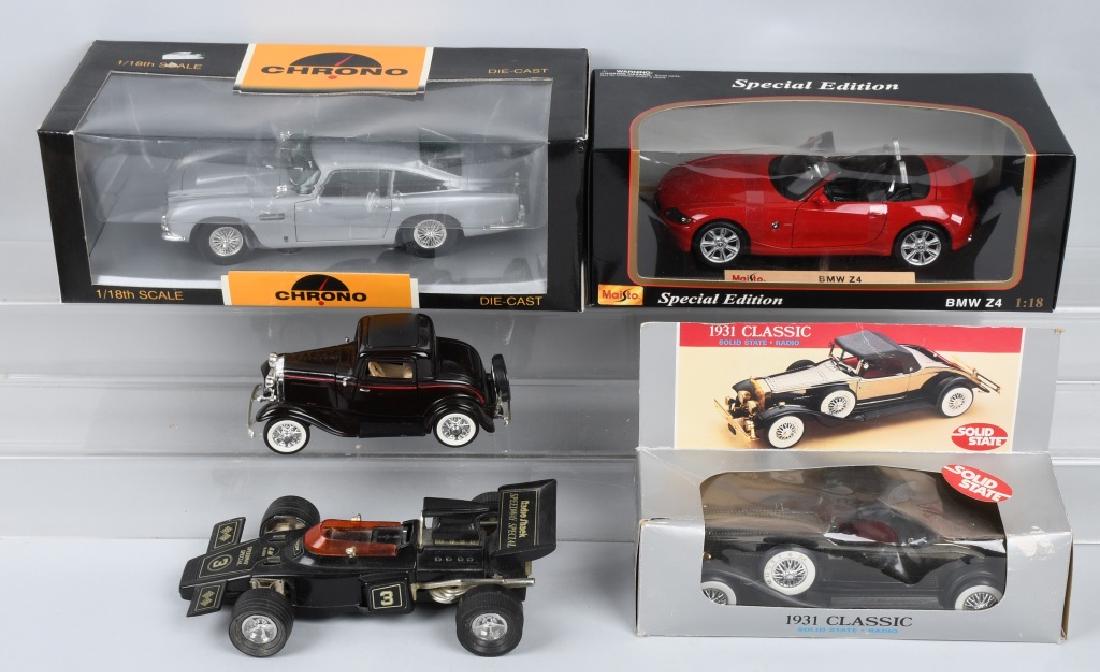 LOT DIECAST TOYS and TOY AUTO RADIOS (1 of 6)