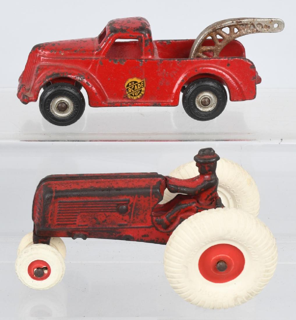 2- 30's CAST IRON ARCADE TOYS , WRECKER & TRACTOR (1 of 7)