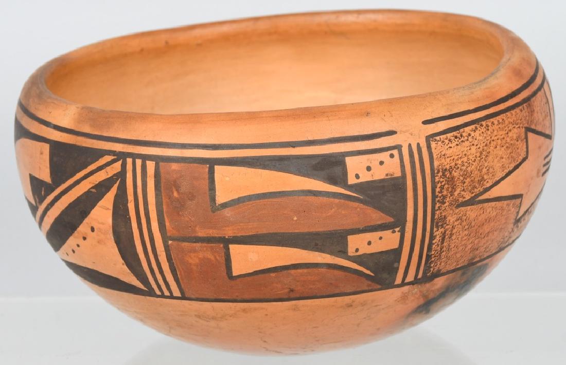 VINTAGE NATIVE AMERICAN POTTERY BOWL