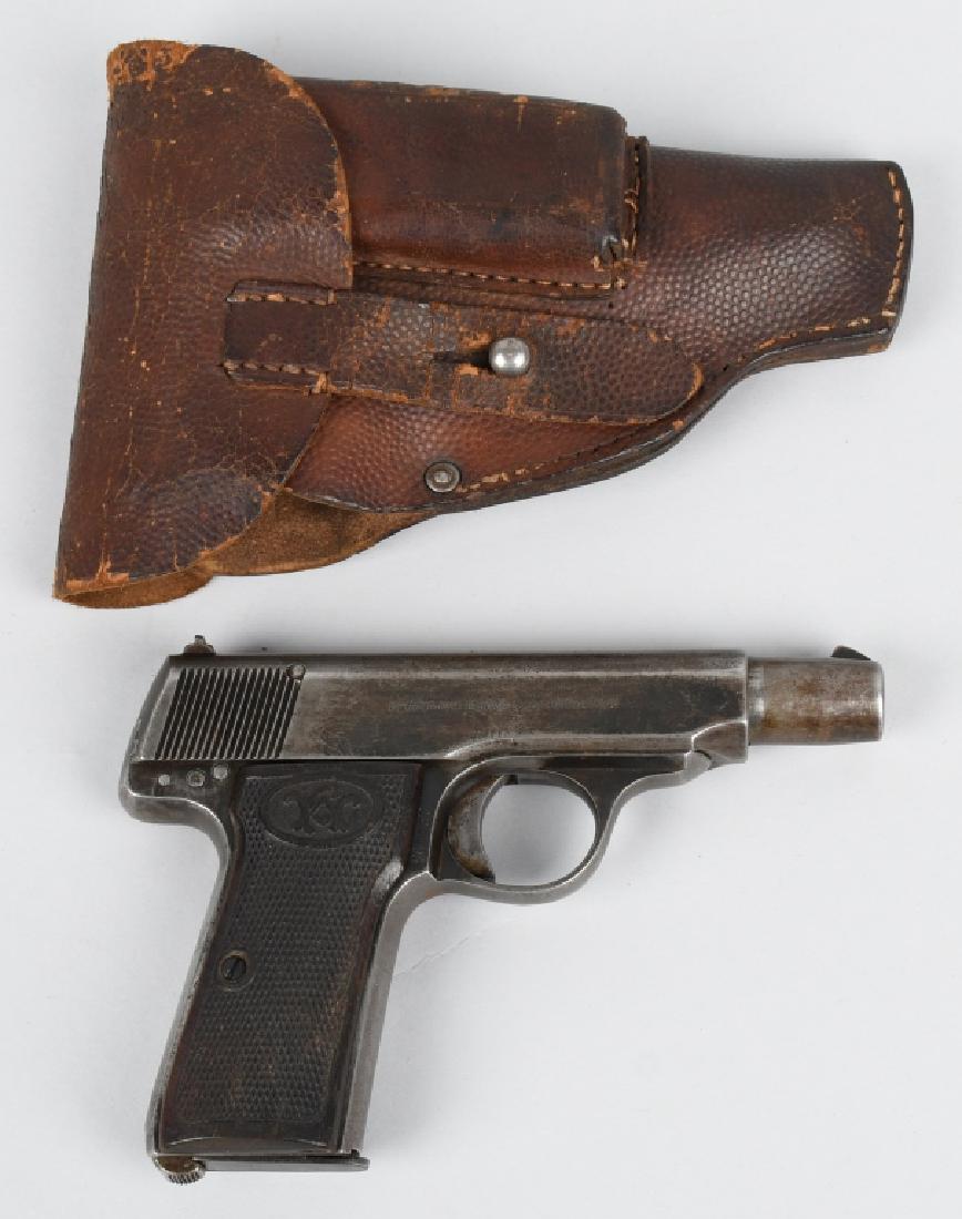 WALTHER MODEL 4 .32 SEMI AUTO PISTOL w/ HOLSTER: SN 262252, 3 1/4" barrel with good bore. Smooth metal with nice markings and traces of finish. Very good original grips, and holster. Action works. Has reproduction magazine. Unusual that ejection por