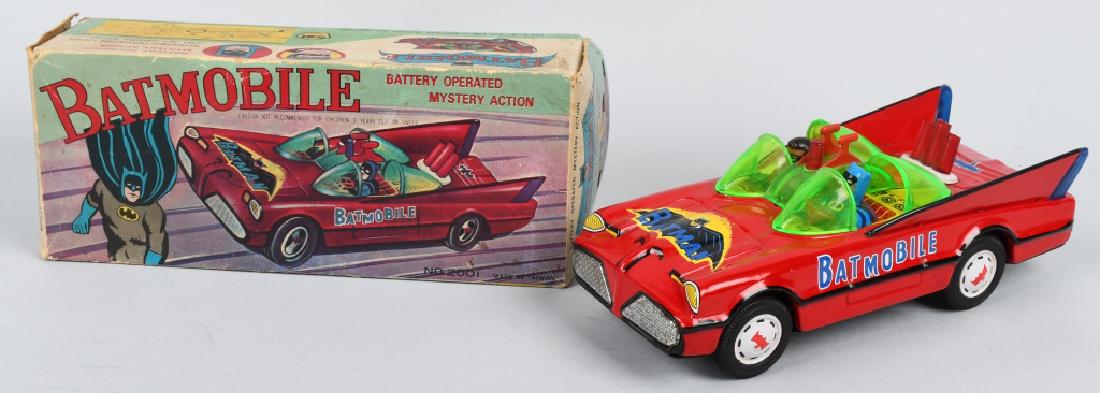 TAIWAN Battery Op BATMOBILE w/ BOX (1 of 13)