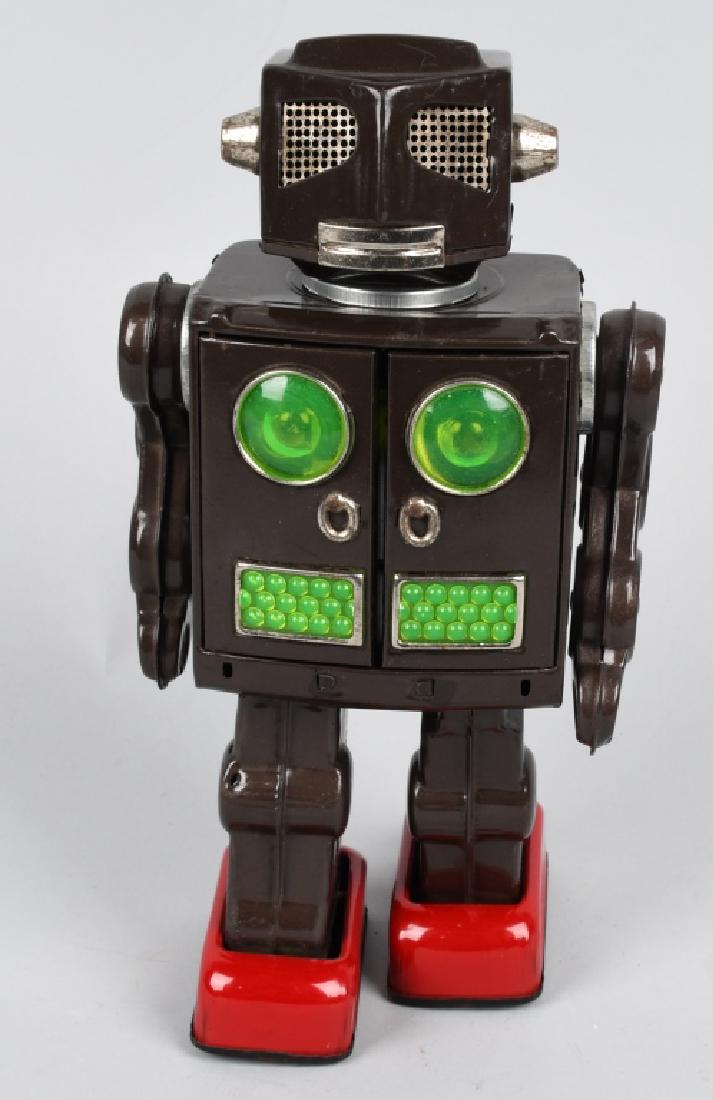 JAPAN Battery Op ATTACKING MARTIAN ROBOT (1 of 5)