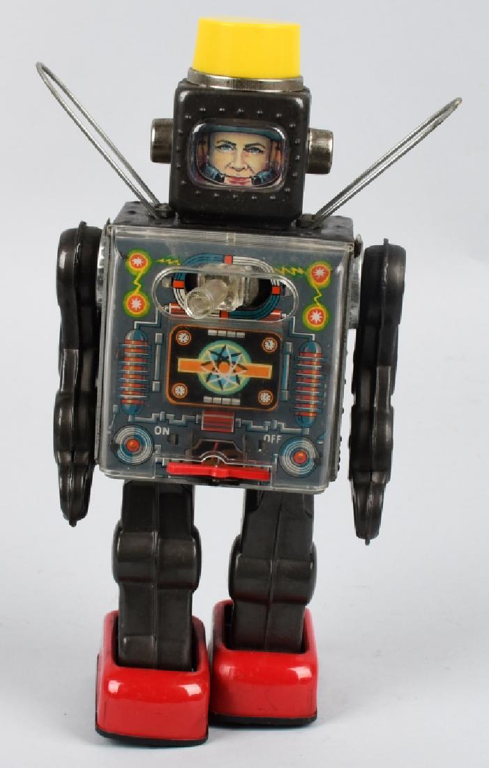 JAPAN Battery Op FIGHTING SPACEMAN (1 of 5)