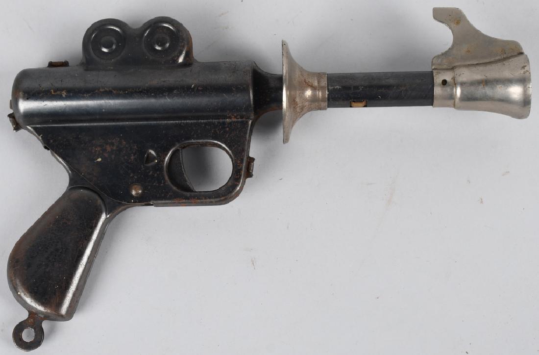 DAISY BUCK ROGERS SPACE PISTOL: Second series Daisy Buck Roger Space Pistol. Works. 11" Excellent