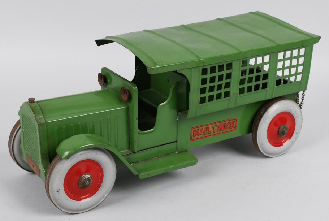 STRUCTO 1920's SCREEN SIDE MAIL TRUCK (1 of 7)