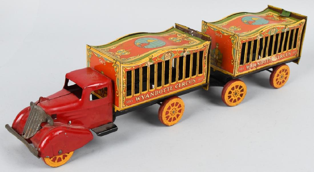 WYANDOTTE Pressed Steel CIRCUS TRUCK & TRAILER (1 of 9)