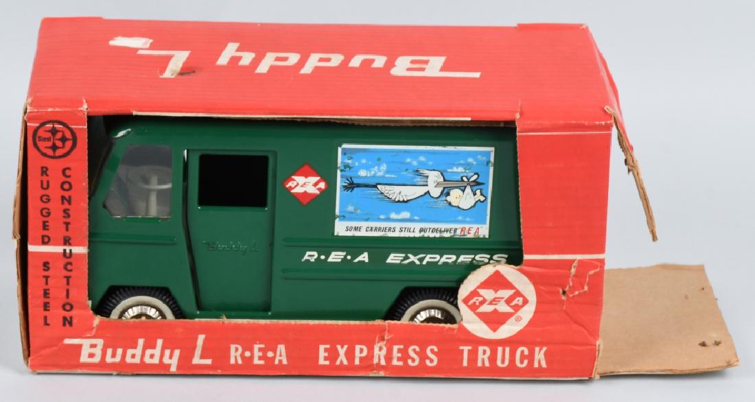BUDDY L R.E.A EXPRESS DELIVERY TRUCK w/ BOX (1 of 9)