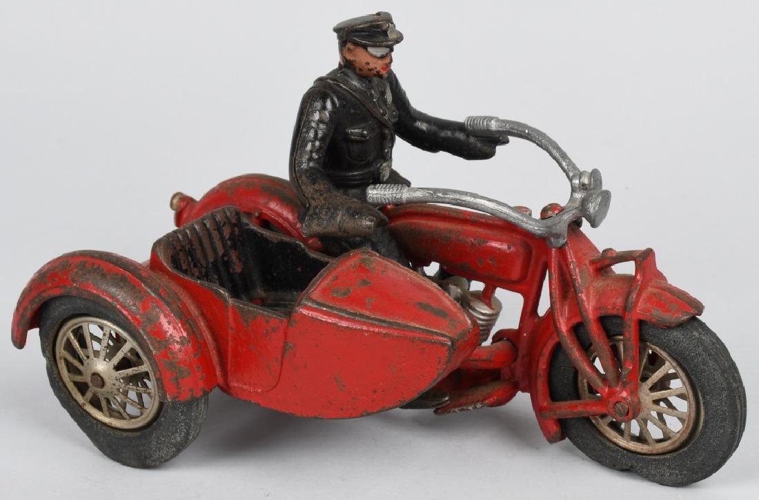 HUBLEY cast iron INDIAN MOTORCYCLE & SIDECAR (1 of 4)
