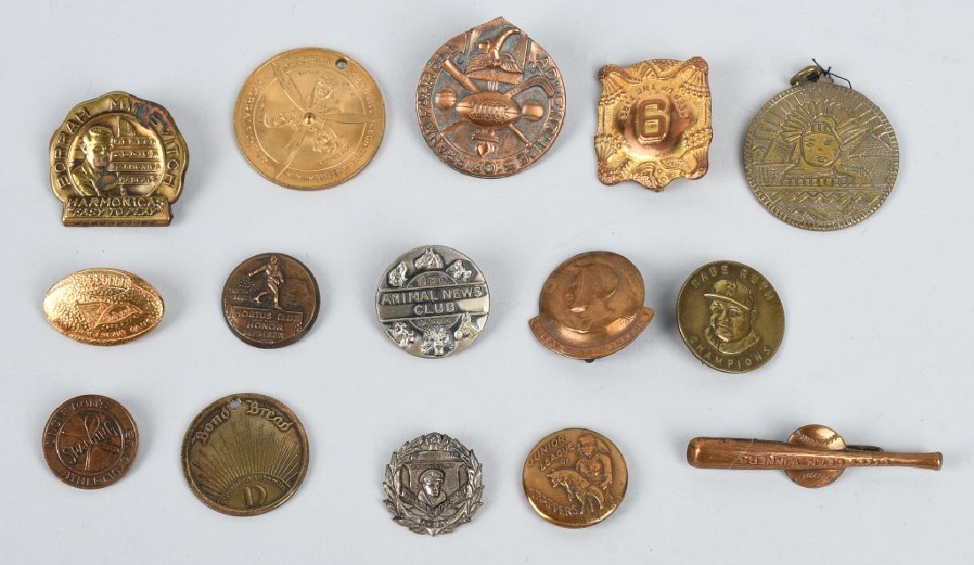 15- GIVEAWAY PREMIUMS (1 of 5)