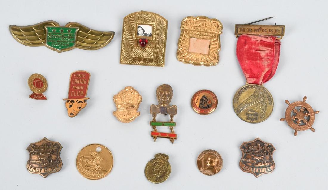 15- GIVEAWAY PREMIUMS (1 of 5)