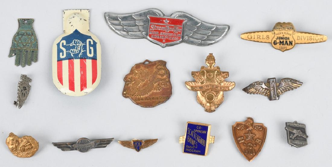 13- GIVEAWAY PREMIUMS (1 of 5)