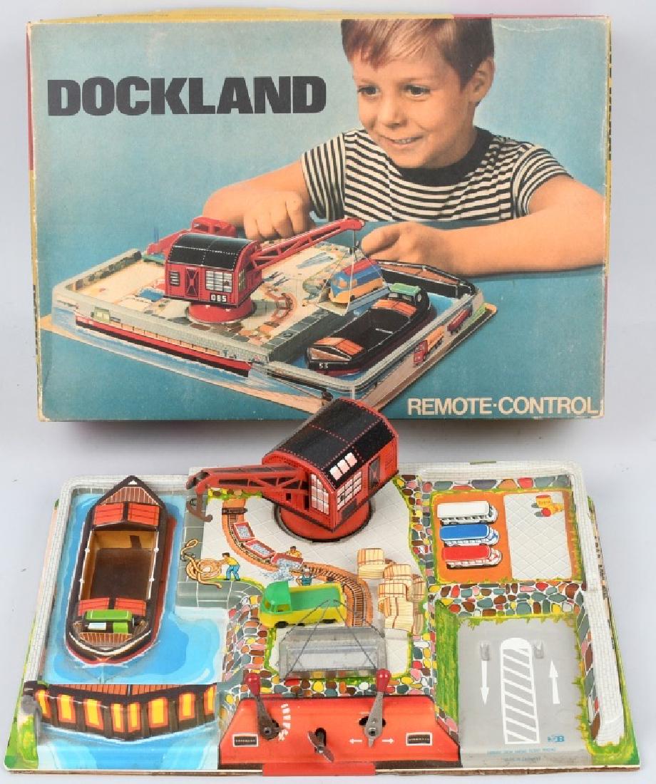 GERMAN DOCKLAND w/ BOX (1 of 7)