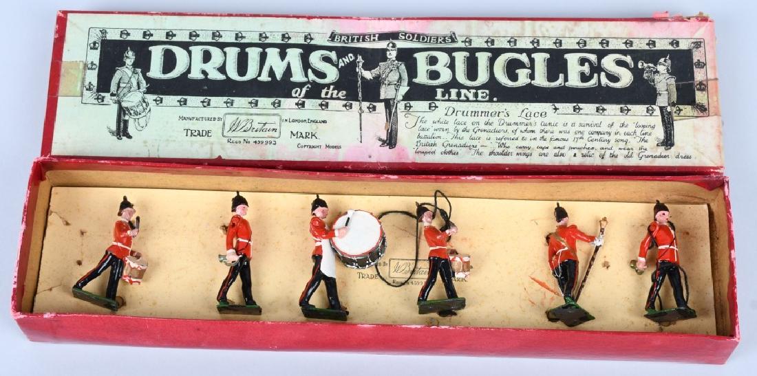BRITAINS #30 DRUMS & BUGLES LINE w/ BOX (1 of 4)