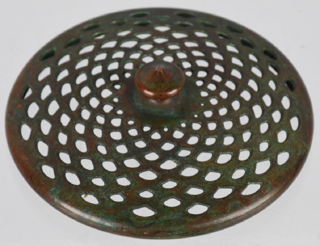 TIFFANY STUDIOS 3" LAMP SLIP CAP (1 of 3)