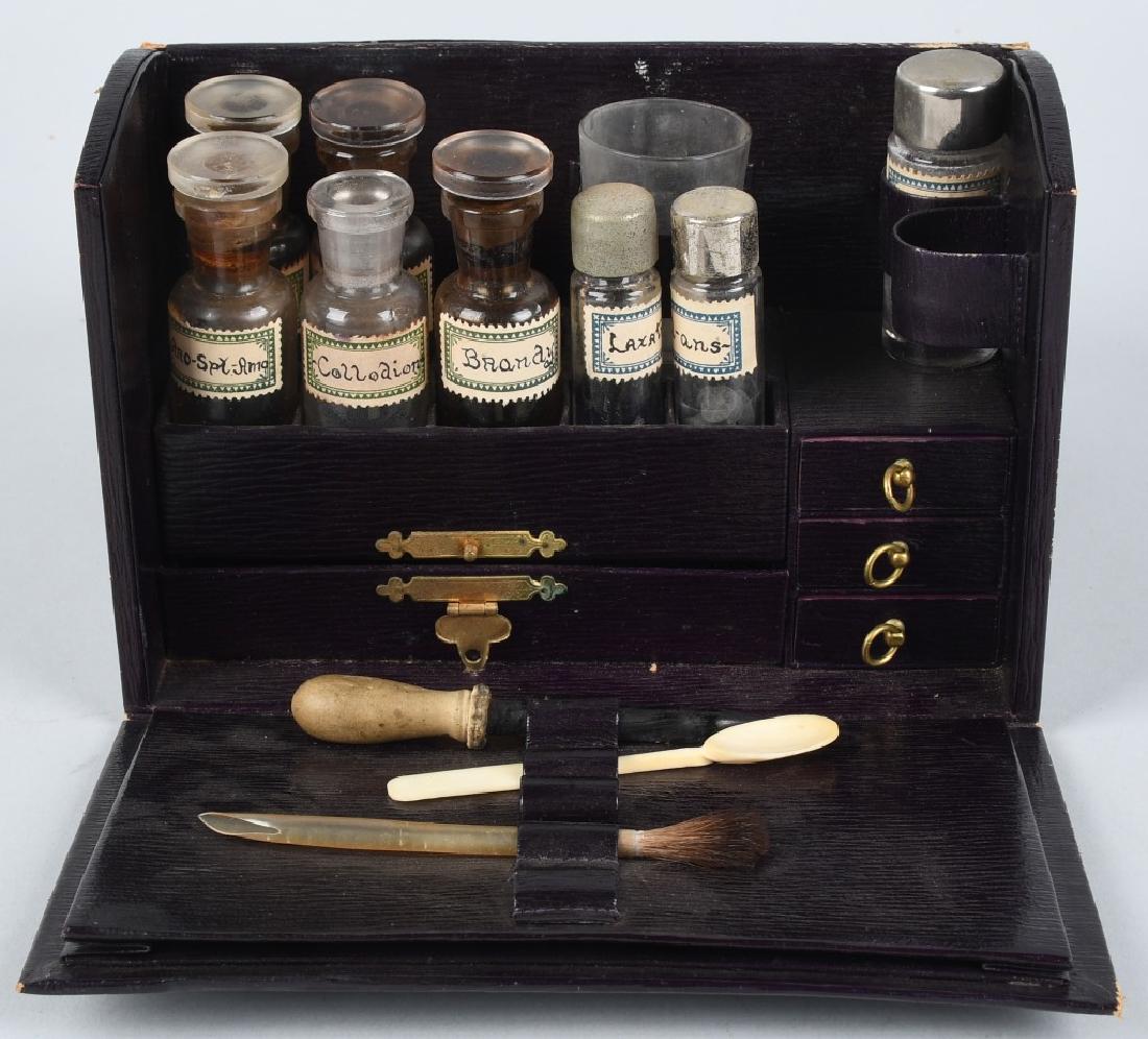 ANTIQUE DOCTORS TRAVELING APOTHECARY SET (1 of 9)