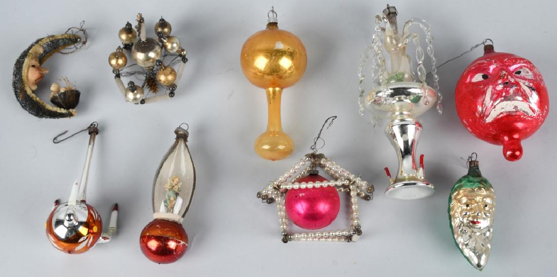 9-VINTAGE CHRISTMAS ORNAMENTS (1 of 10)