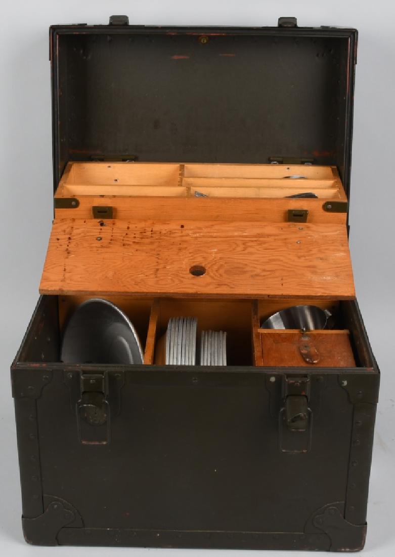 KOREAN WAR ERA US OFFICER'S MESS CHEST: Wooden Chest marked "SVC. MESS" on the top, measuring 18"x14"x15" OD Green wooden chest with handles. Contains aluminum serving tray, dated 1952, aluminum coffee pot, 16 aluminum plates, mostly dated 