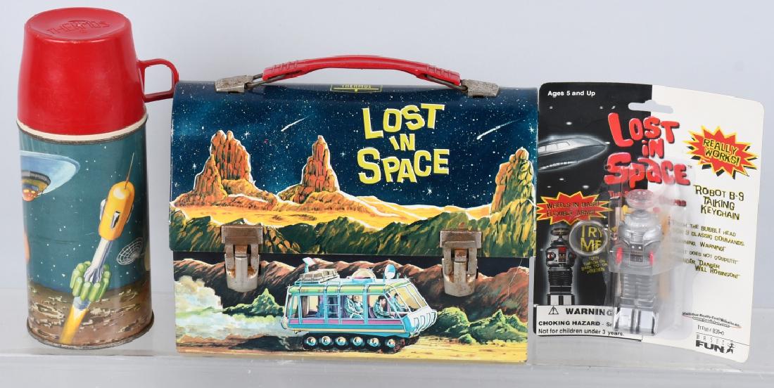 1967 LOST in SPACE DOME LUNCH BOX w/ THERMOS: Beautiful all original 1967 Lost in Space lunch box with thermos. Vivid colors and superb graphics. Includes Robot key chain. Excellent