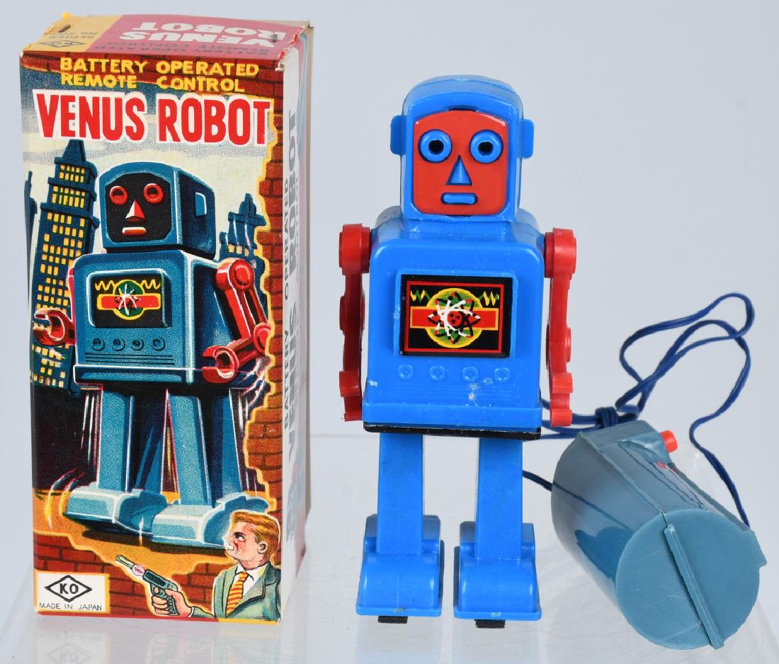 JAPAN Battery Op VENUS ROBOT w/ BOX: KO Japan Robot with Remote Control. All original and looks never played with condition. Did not work when tested. With very crisp box. 5 1/2" Excellent -Near Mint