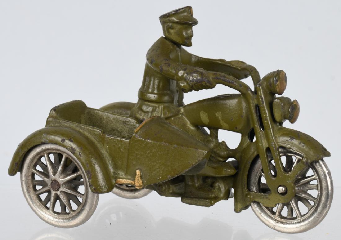 HUBLEY cast iron HARLEY DAVIDSON & SIDECAR: Great looking all original cast iron motorcycle toy. No cracks or breaks. 5 1/4", Excellent