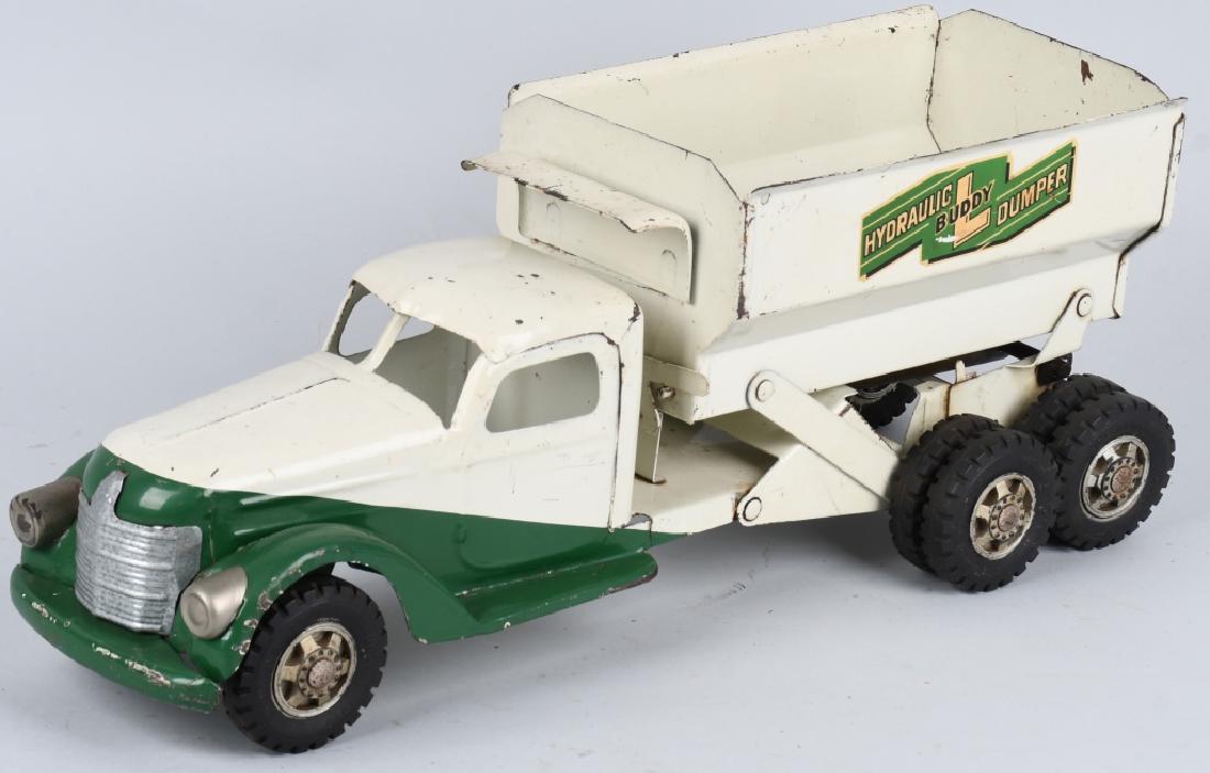 BUDDY L 1950's HYDRAULIC DUMPER TRUCK: Nice original Buddy L high lift hydraulic dump truck. All original except for a correct replacement grill. Hydraulics work fast. Great looking truck. 22", Very Good